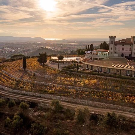 Castello Bonaria Wine & Spa Resort Кампилия Маритима Екстериор снимка