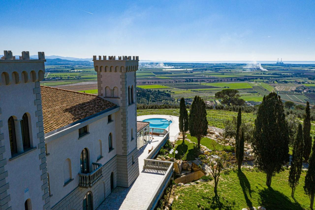 Castello Bonaria Wine & Spa Resort Кампилия Маритима Екстериор снимка
