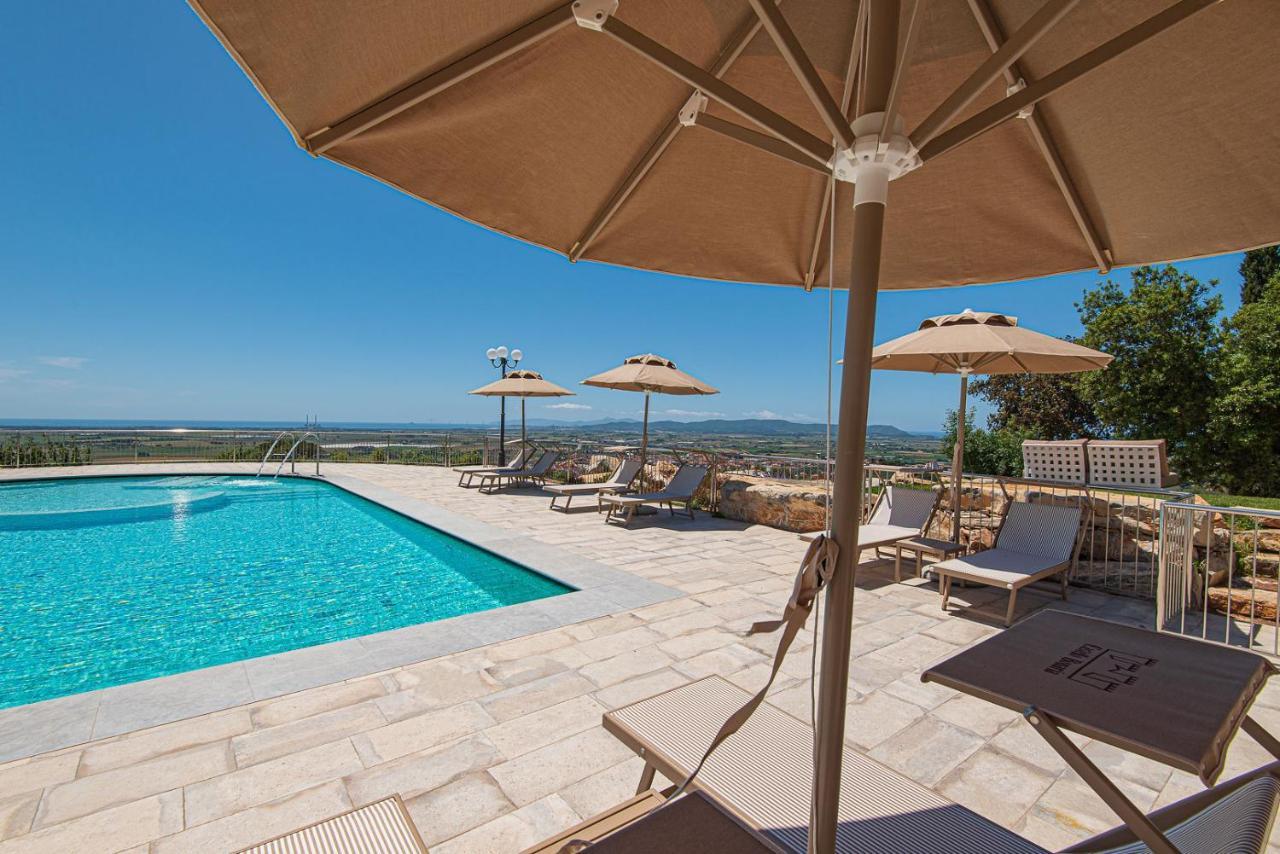 Castello Bonaria Wine & Spa Resort Кампилия Маритима Екстериор снимка
