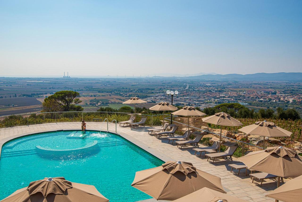 Castello Bonaria Wine & Spa Resort Кампилия Маритима Екстериор снимка
