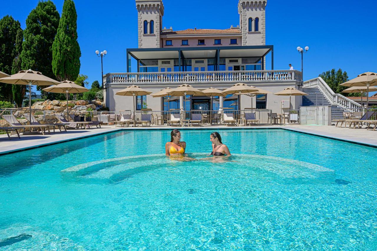 Castello Bonaria Wine & Spa Resort Кампилия Маритима Екстериор снимка