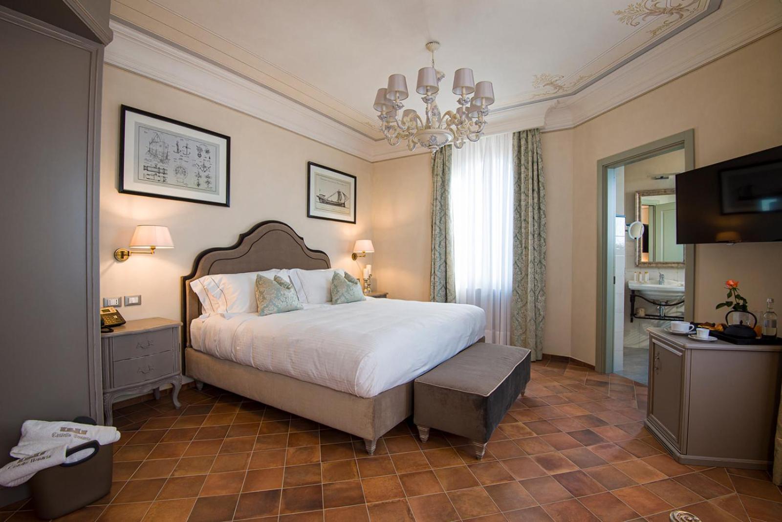 Castello Bonaria Wine & Spa Resort Кампилия Маритима Екстериор снимка
