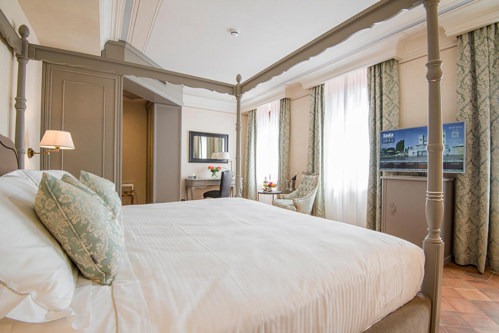 Castello Bonaria Wine & Spa Resort Кампилия Маритима Екстериор снимка
